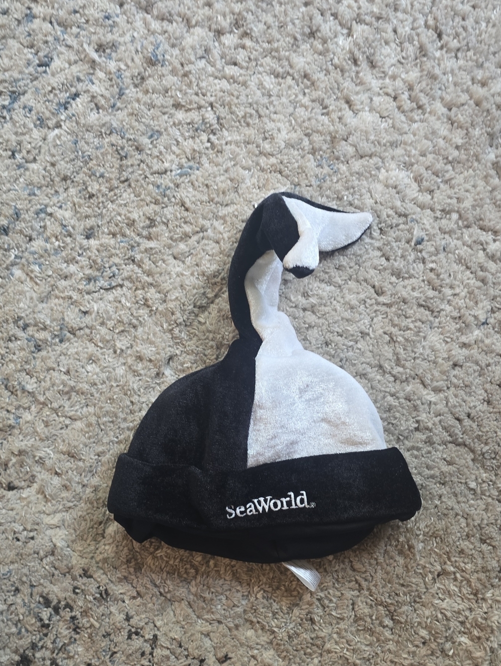 Vintage Sea World Two-Tone Black and White Orca Whale Hat
